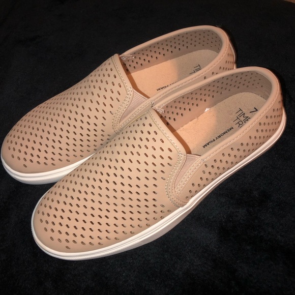 womens rose gold slip on sneakers
